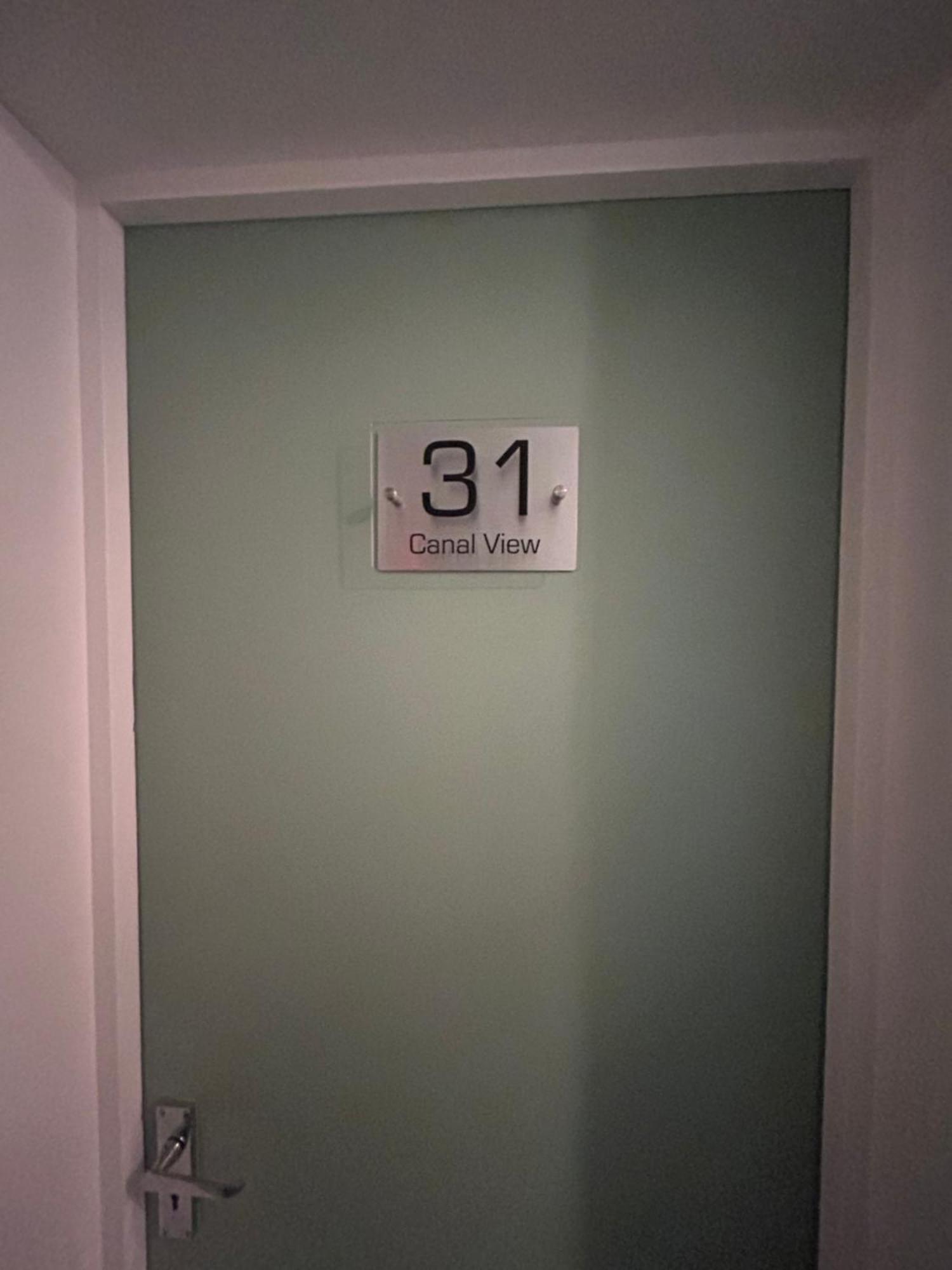 31 Canal Apartments, Canal View -Temple Meads 브리스틀 외부 사진
